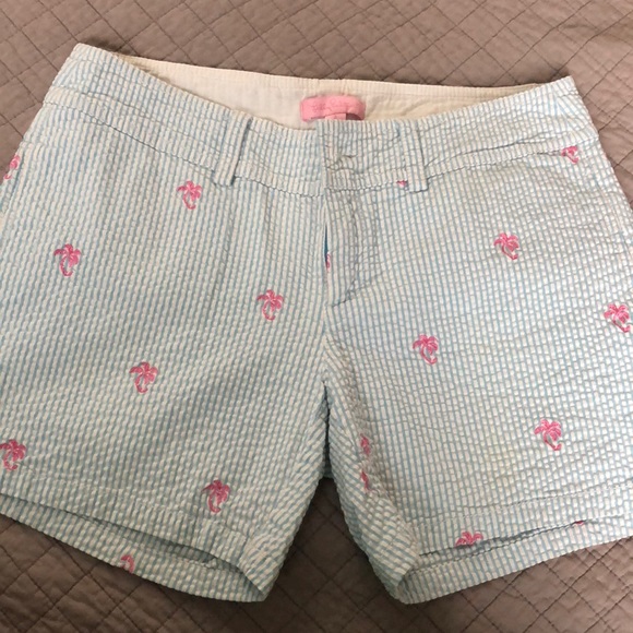Lilly Pulitzer Pants - Lilly Pulitzer Seer Sucker Shorts size 2